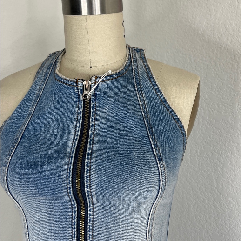REVICE Light Blue Denim Dress with Front Zipper - Picture 4 of 12
